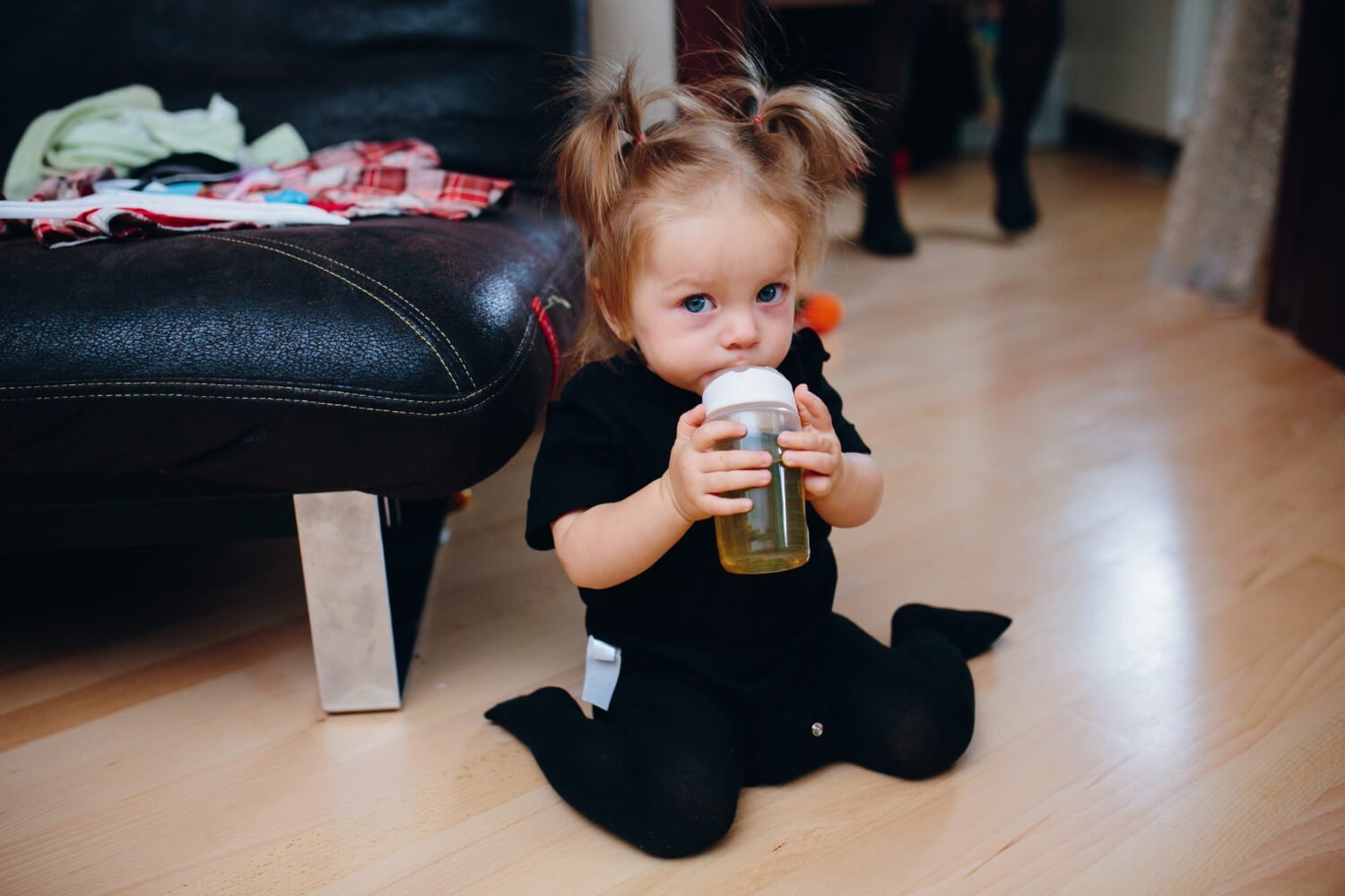 Pacifiers and Bottle Feeding - Early Speech